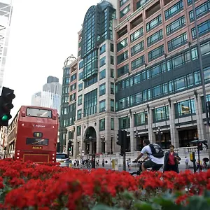 fraser-residence-bishopsgate.cambridgehotelsuk.com/